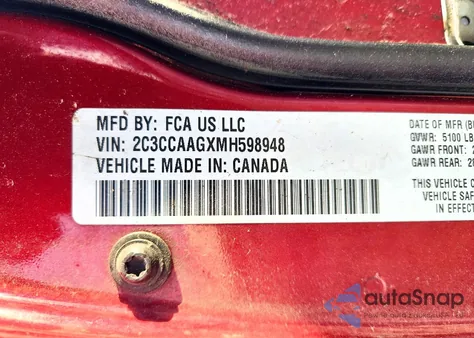 2021 Chrysler 300 Touring z USA, uszkodzony, nr VIN 2C3CCAAGXMH598948